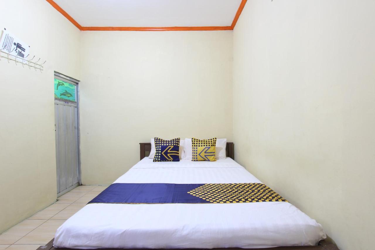 Oyo 92231 Penginapan Tanjung Alang Syariah Makassar Ngoại thất bức ảnh